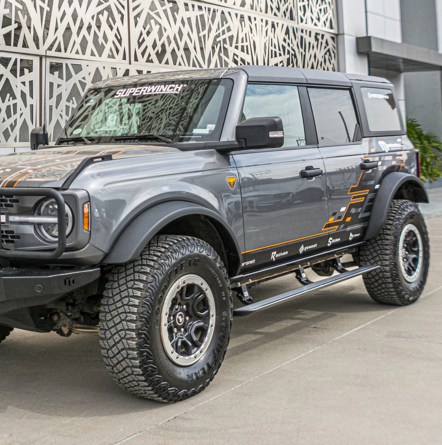 Estribos Electricos MST